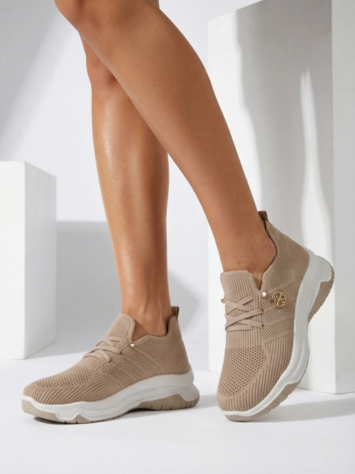 Royalfashion Жіночі тканинні спортивні кросівки без шнурків Teletta