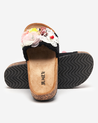 Dámské pantofle s látkovými květy v černé barvě Ososi- Footwear