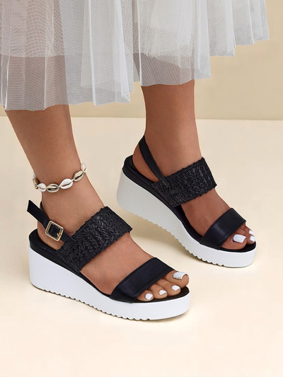 Sandály na klínovém podpatku Royalfashion Cassia Nero – pohodlí a styl na léto