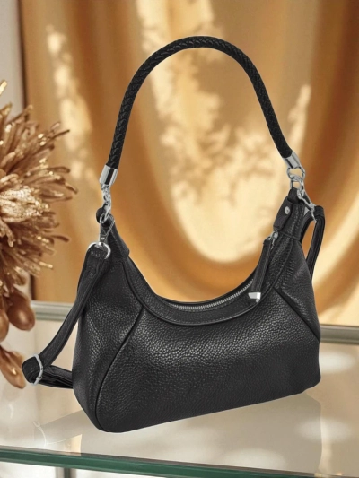 Royalfashion Маленька жіноча сумочка з екошкіри з декоративним ремінцем Lacquea