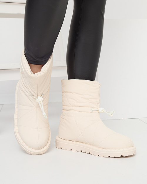 Бежеві стьобані снігові чоботи Ferri