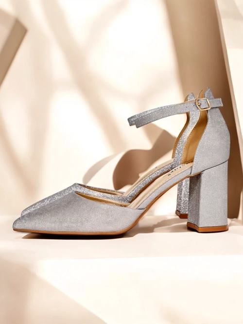 Royalfashion Жіночі блискучі туфлі на підборі Noratt