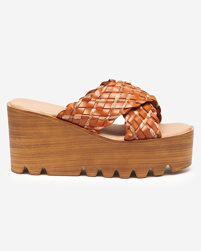 Коричневі жіночі шльопанці на танкетці Balbanina