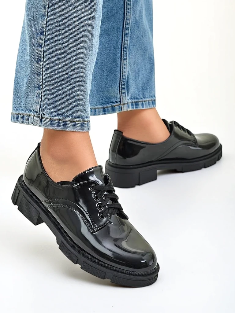 Royalfashion Dámské lakované kožené boty Omey