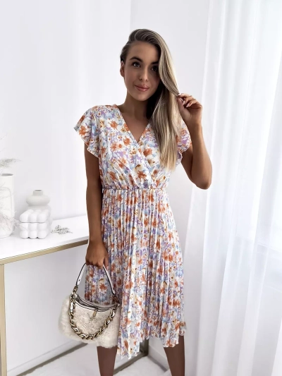 Помаранчева жіноча сукня довжиною до коліна Одяг