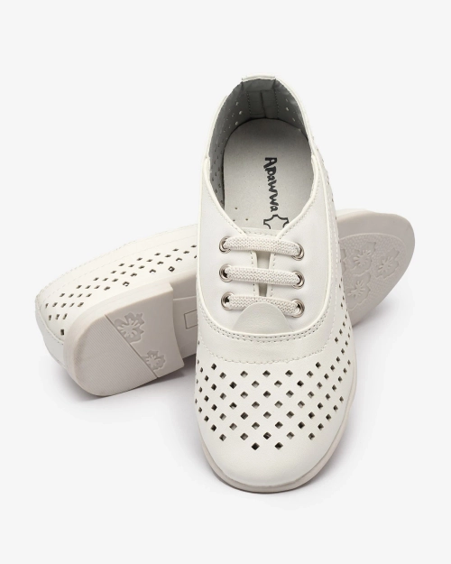 Білі дитячі ажурні мокасини Janno- Footwear