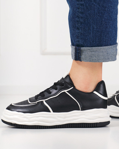 Černá dámská sportovní obuv s vsadkami Dekavi - Obuv