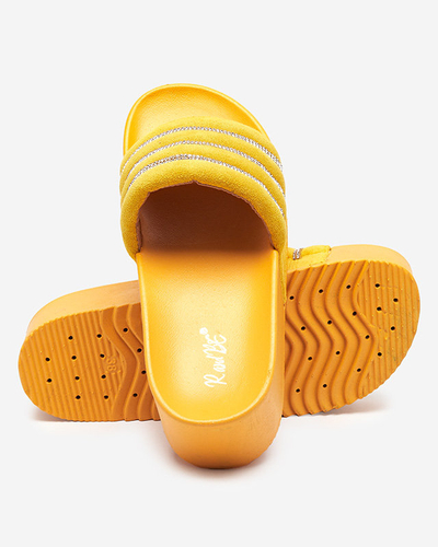 Žluté dámské pantofle na platformě Sunavi. Obuv