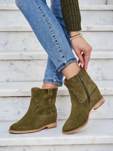 темно-зелений