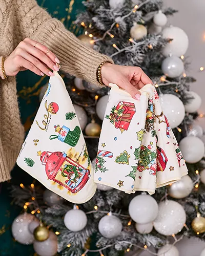 Royalfashion Holiday set sady 4 kuchyňských ručníků Veselé Vánoce
