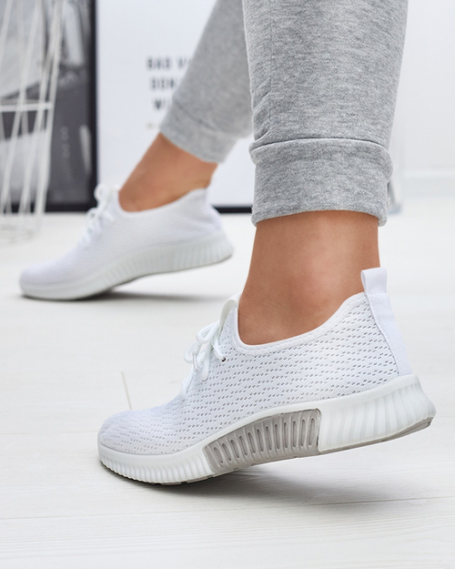 Білі жіночі тканинні спортивні кросівки Vobbu- Footwear