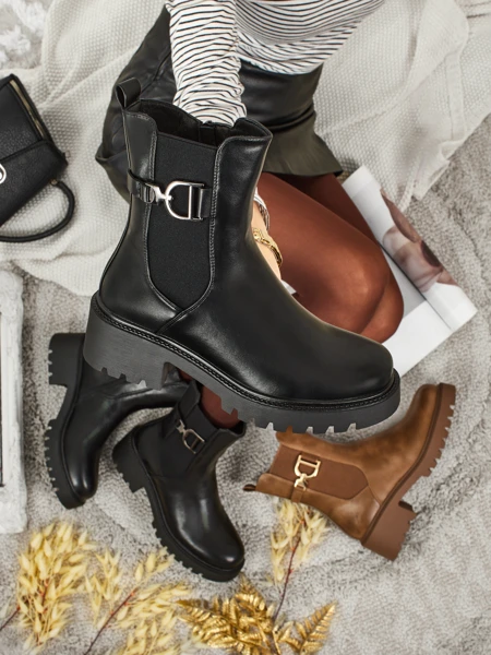 Vyšší dámské kotníkové boty z eko kůže Ovella