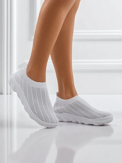 Жіночі білі теніски Astrea з повітропроникної тканини на плоскій підошві