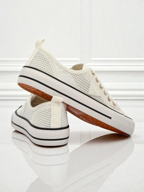 Royalfashion Жіночі перфораційні кросівки Rebbse