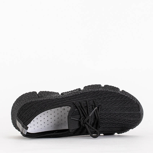 Чорні жіночі кросівки Noliko