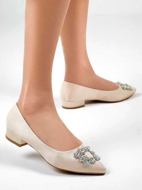 Royalfashion жіночі балетки а-ля сатин з декоративною пряжкою Legant