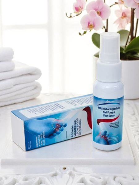 Sprej zmírňující příznaky mykózy nohou a nehtů