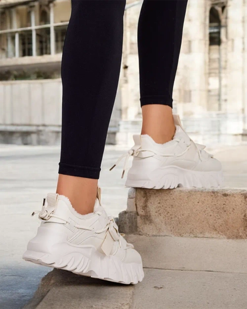 Жіночі утеплені кросівки Royalfashion