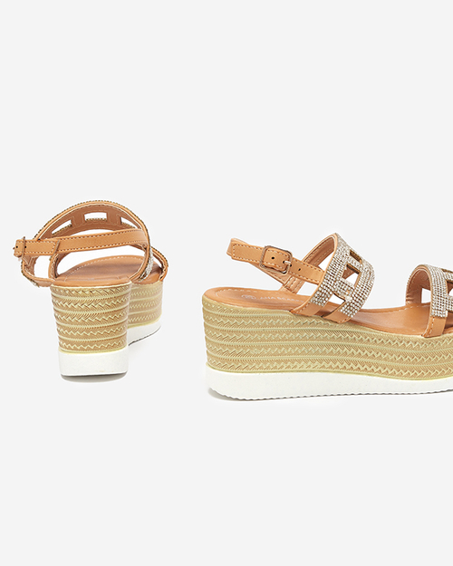 Світло-коричневі жіночі босоніжки на танкетці Masewi