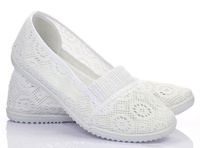 Białe baleriny slip-on - Obuwie