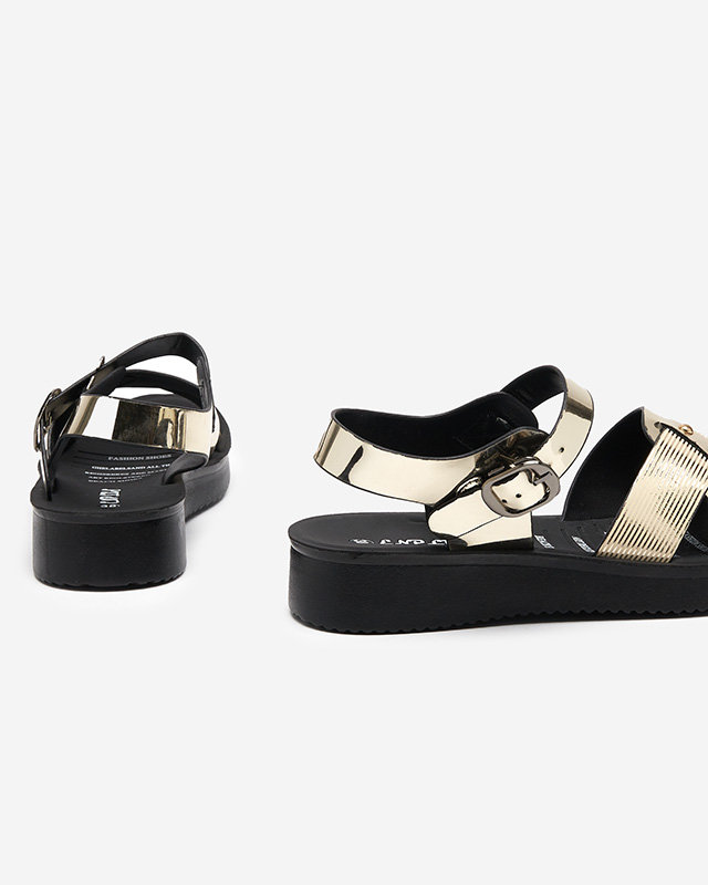 Patentové zlaté ploché sandály Pulqo- Footwear