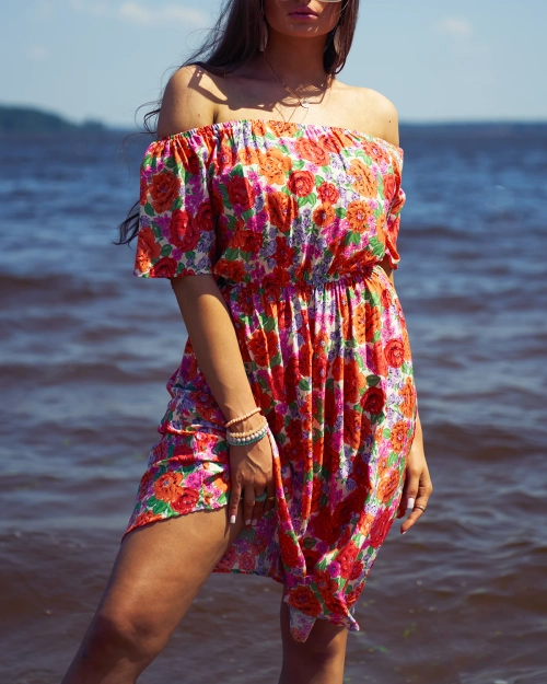 Жіноча квітчаста міні-сукня Royalfashion а-ля гіпюрова червона