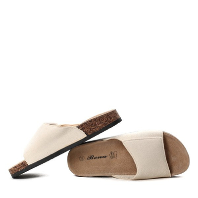 Žabky z béžového suchého zipu od společnosti Lindsey eco suede-. Obuv 1