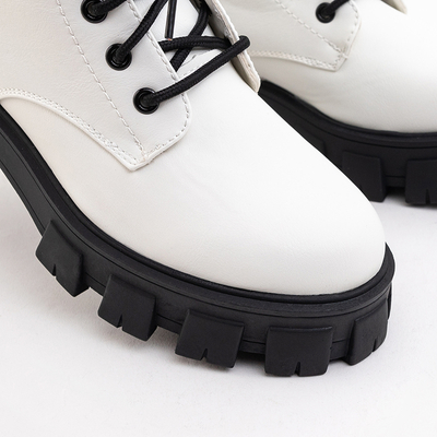 Bílé dámské pracovní boty na plochém podpatku Vica - Obuv