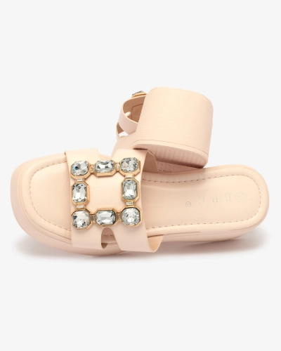 Royalfashion Pudrové dámské žabky se zdobením na pevné podrážce Norixi