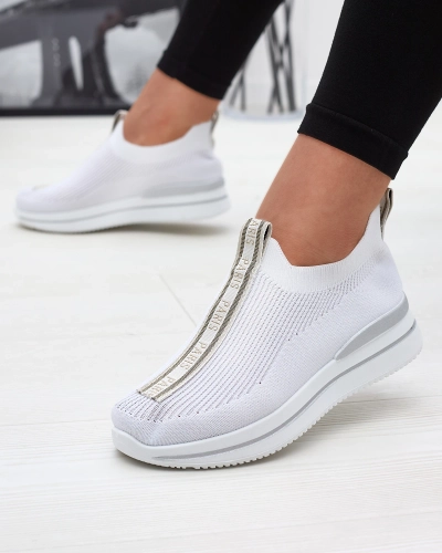 Dámská nazouvací sportovní obuv s bílými nápisy Cerppa- Footwear