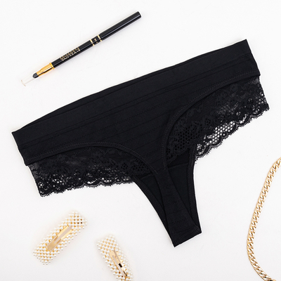 Чорні жіночі трусики з мереживом