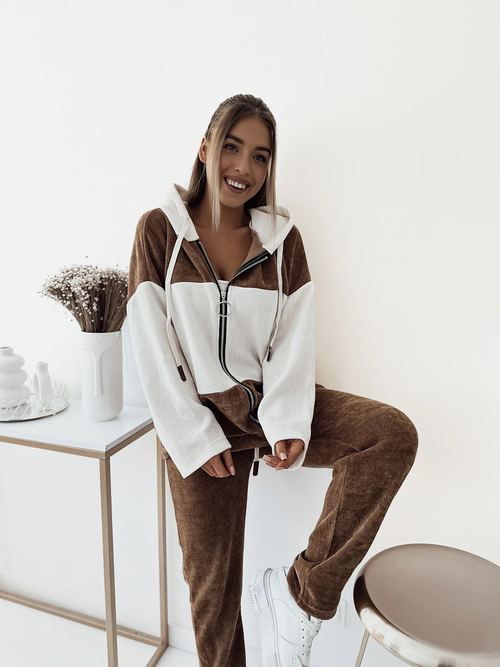 Жіночий спортивний комплект Royalfashion в коричневу смужку