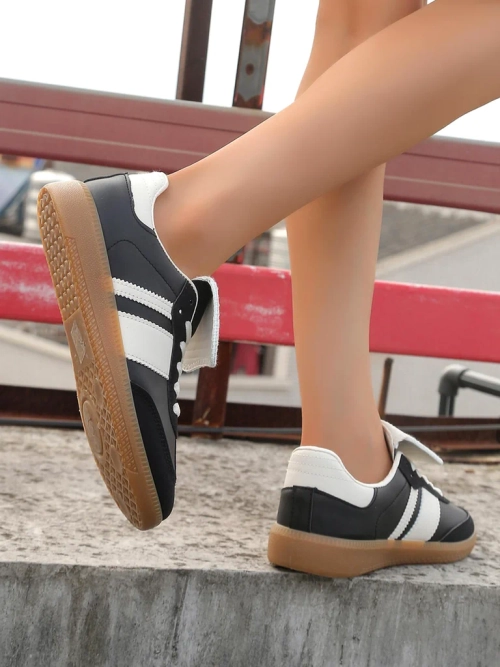 Royalfashion Жіночі спортивні кросівки Ensire