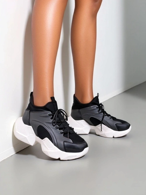 Royalfashion жіночі спортивні кросівки на товстій підошві Vivers