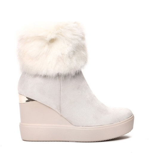 Białe botki na koturnie z kożuszkiem Emilee- Obuwie
