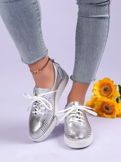 Royalfashion Жіночі перфоровані черевики Gofielle