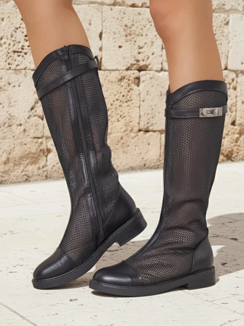 Royalfashion Високі перфоровані жіночі черевики на щиколотці Ovittole
