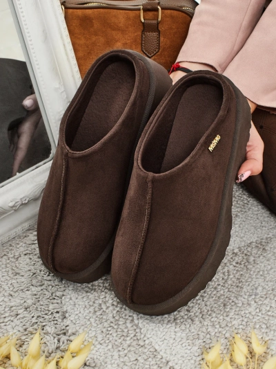 Короткі черевики a'la снігоходи жіночі з хутром Calindra