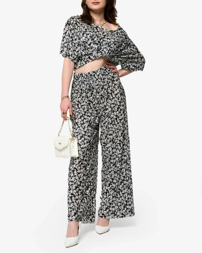 Жіночий плісирований комплект в чорну квіткову клітинку - Одяг