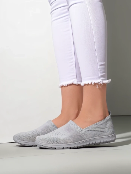 Royalfashion Жіночі кросівки без зав'язок Ollabes