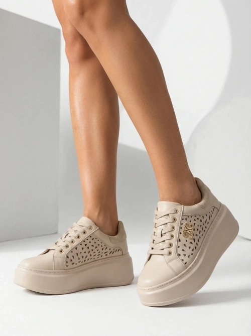 Royalfashion Жіночі спортивні кросівки з перфорацією Jovixi