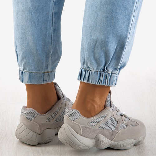 Сірі жіночі кросівки на товстій підошві Crisscross - Взуття