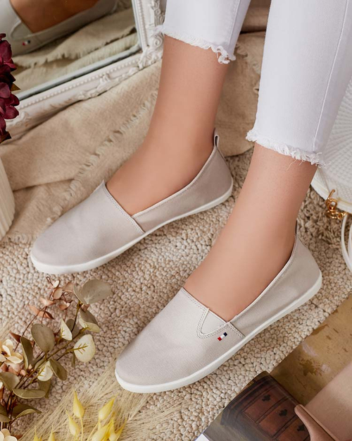 Жіночі кросівки Royalfashion Peliotte