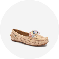 světle hnědá || hnědý