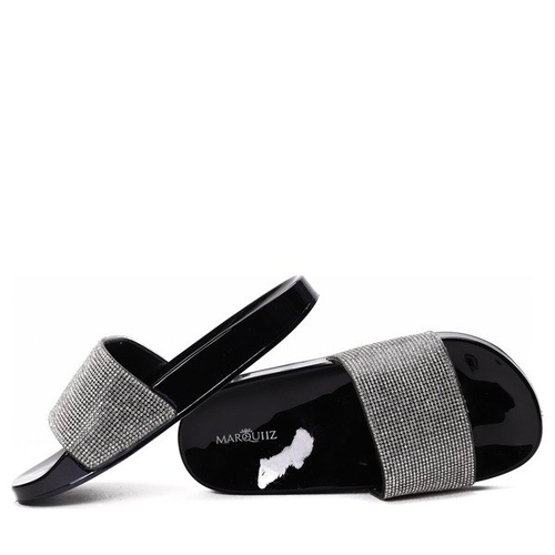 Czarne klapki- Obuwie