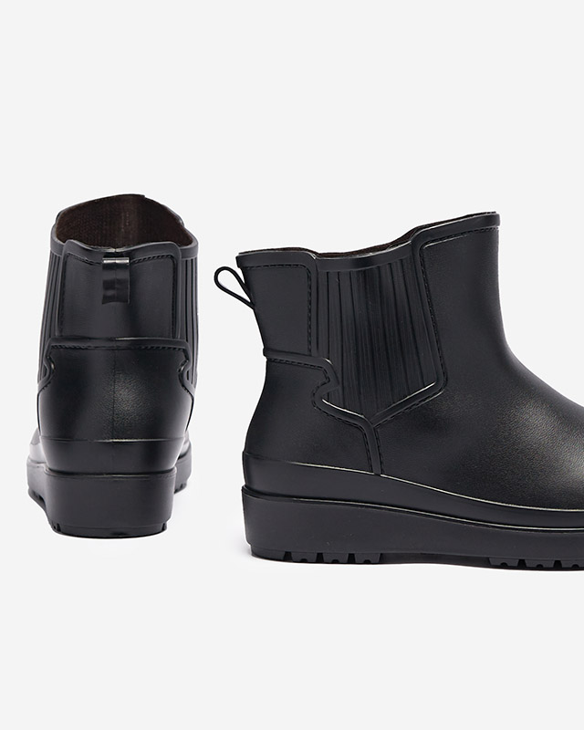 Černé matné dámské polobotky Neriva - Obuv