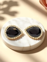 černý || niebieski