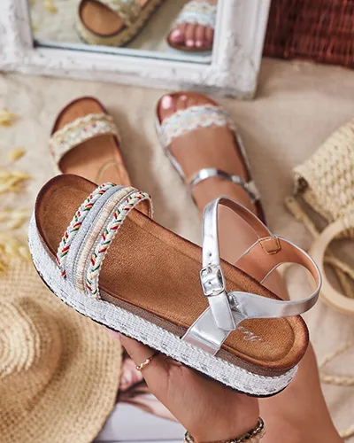 Жіночі вишиті босоніжки Royalfashion