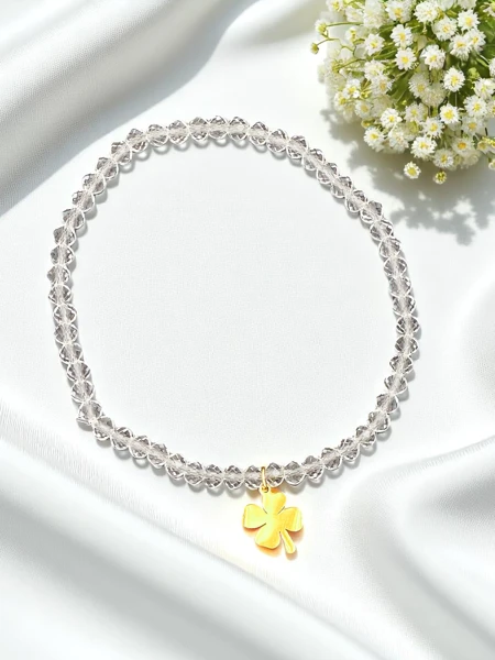 Royalfashion Dámský náramek s přívěskem ve tvaru čtyřlístku