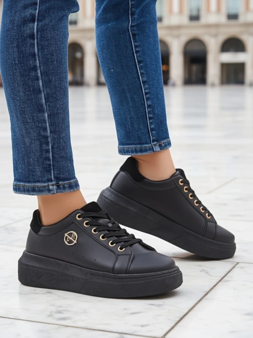 Жіночі снікерси Erato Nero на платформі з екологічної шкіри 5 см